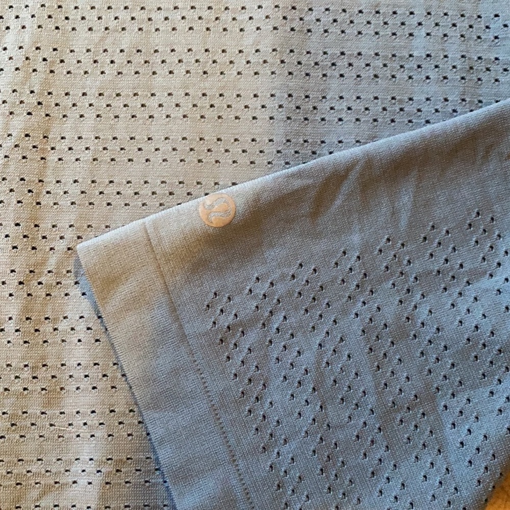 Lululemon Top - Picture 3 of 3